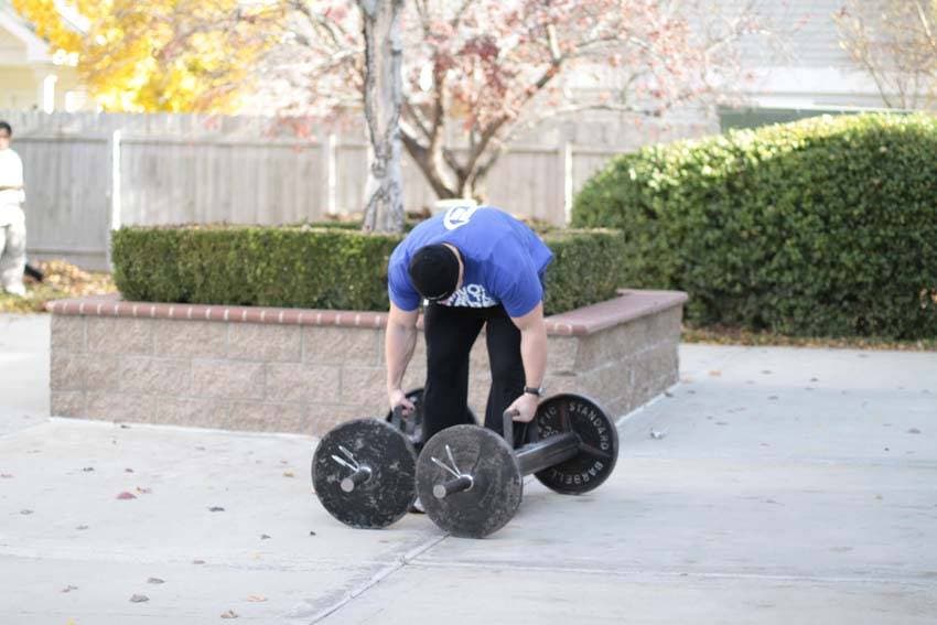 Farmer carry, position 1